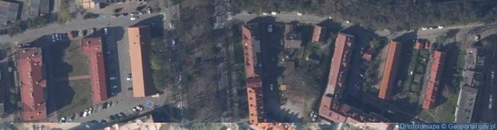 Zdjęcie satelitarne Plac Dąbrowskiego Jarosława, gen. pl.