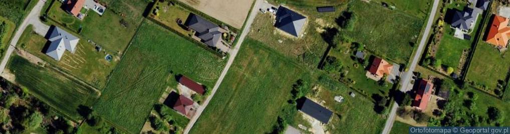 Zdjęcie satelitarne Pod Dębem ul.