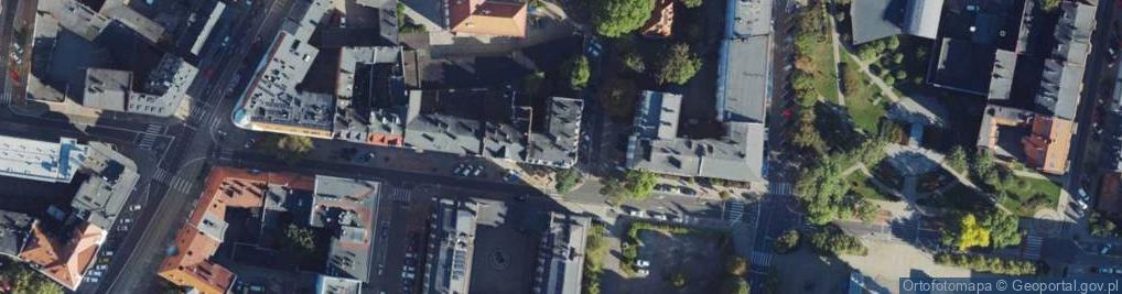 Zdjęcie satelitarne Powstańców ul.