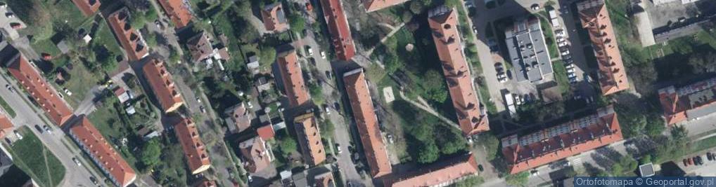 Zdjęcie satelitarne Powstańców ul.