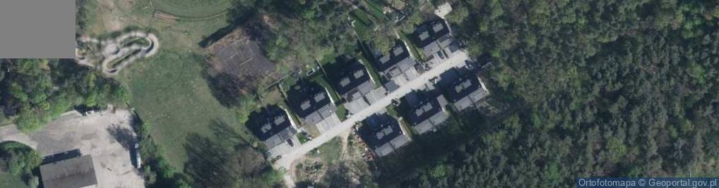 Zdjęcie satelitarne Pod Dębami ul.