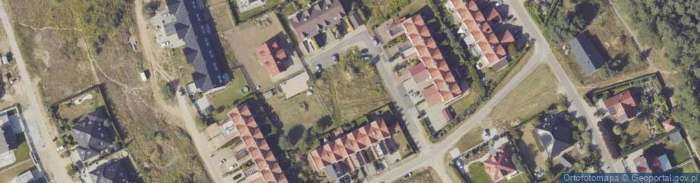 Zdjęcie satelitarne Pomarańczowa ul.