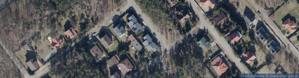 Zdjęcie satelitarne Pomarańczowa ul.