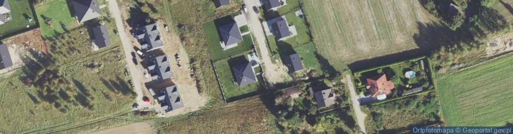 Zdjęcie satelitarne Pomarańczowa ul.