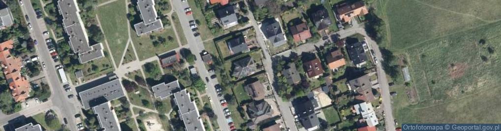 Zdjęcie satelitarne Pomarańczowa ul.
