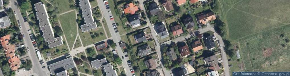 Zdjęcie satelitarne Pomarańczowa ul.