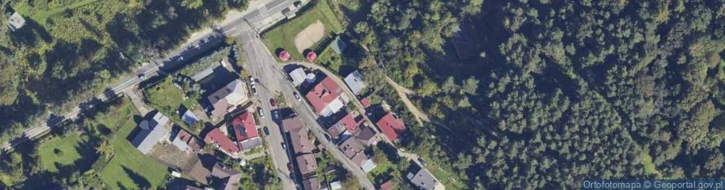 Zdjęcie satelitarne Pod Trzema Krzyżami ul.