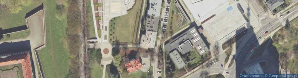 Zdjęcie satelitarne Polskiego Czerwonego Krzyża ul.