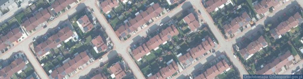 Zdjęcie satelitarne Pomarańczowa ul.