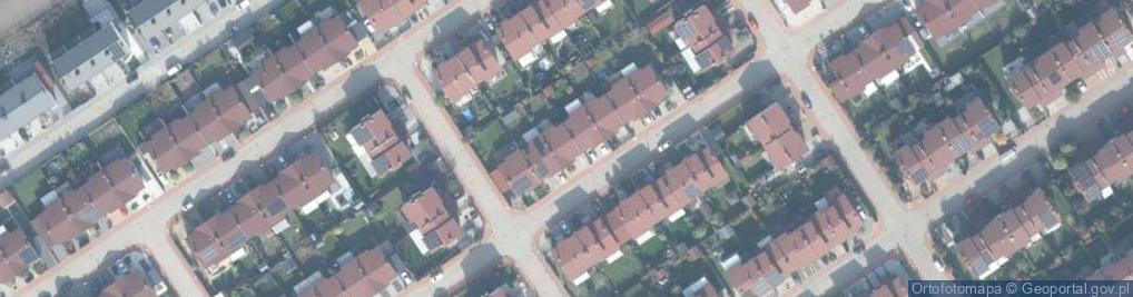 Zdjęcie satelitarne Pomarańczowa ul.