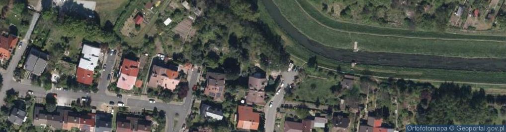 Zdjęcie satelitarne Pusta ul.