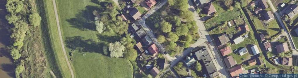 Zdjęcie satelitarne Rynek Rzochowski ul.