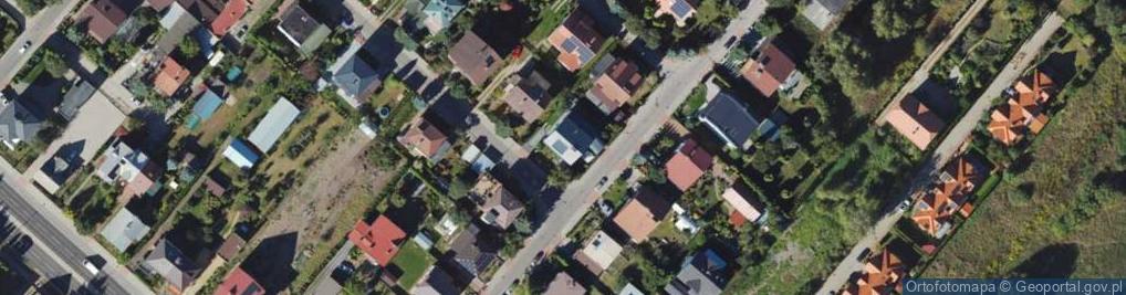 Zdjęcie satelitarne Saturna ul.