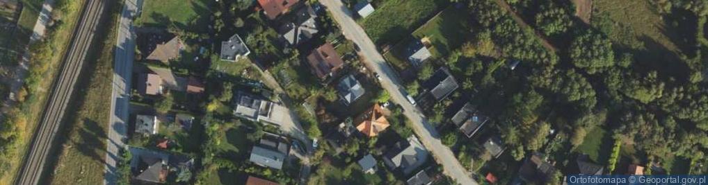 Zdjęcie satelitarne Saturna ul.