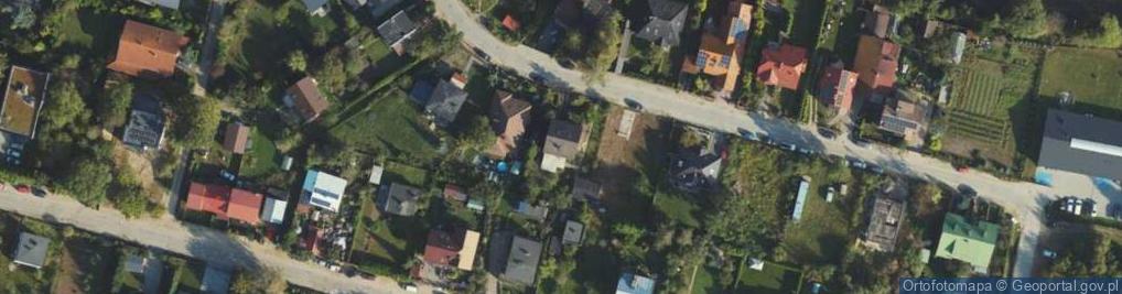 Zdjęcie satelitarne Saturna ul.