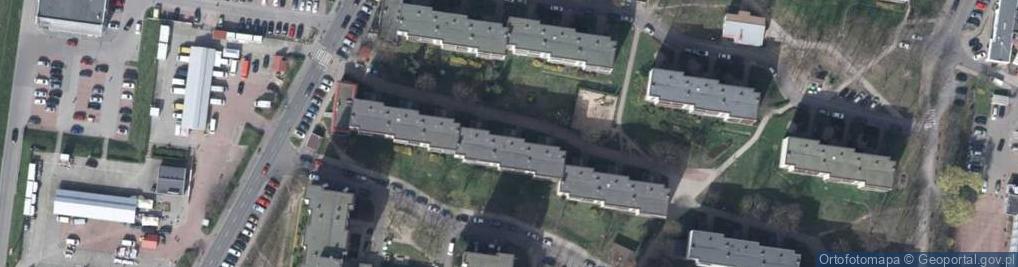 Zdjęcie satelitarne Saturna ul.