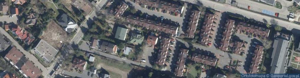 Zdjęcie satelitarne Saturna ul.