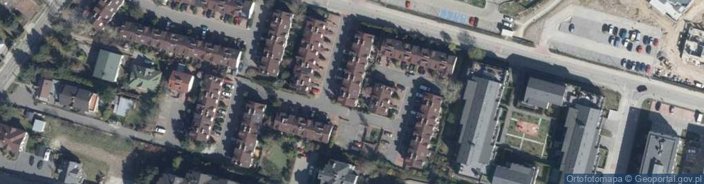 Zdjęcie satelitarne Saturna ul.
