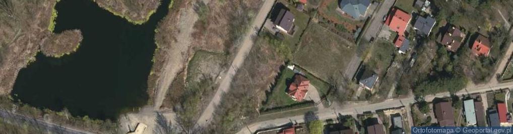 Zdjęcie satelitarne Saturna ul.