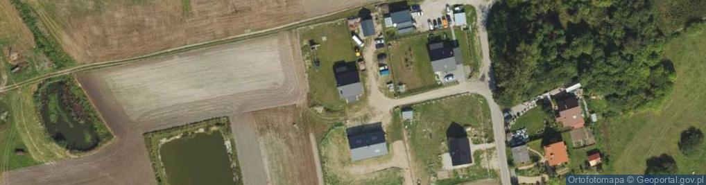 Zdjęcie satelitarne Saturna ul.