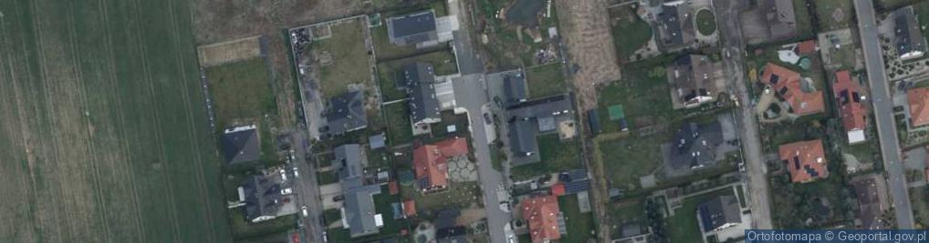 Zdjęcie satelitarne Saturna ul.