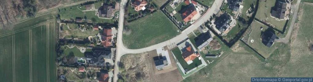 Zdjęcie satelitarne Szmaragdowa ul.