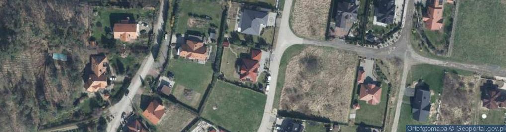 Zdjęcie satelitarne Szmaragdowa ul.