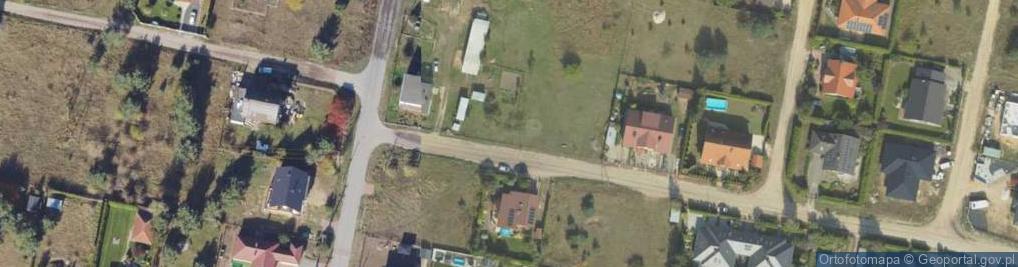 Zdjęcie satelitarne Szmaragdowa ul.