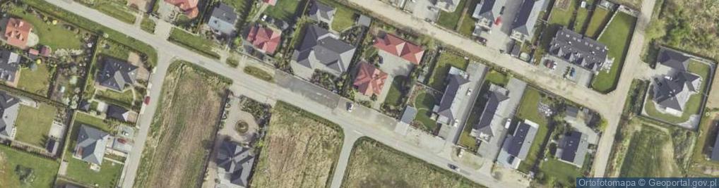 Zdjęcie satelitarne Szmaragdowa ul.
