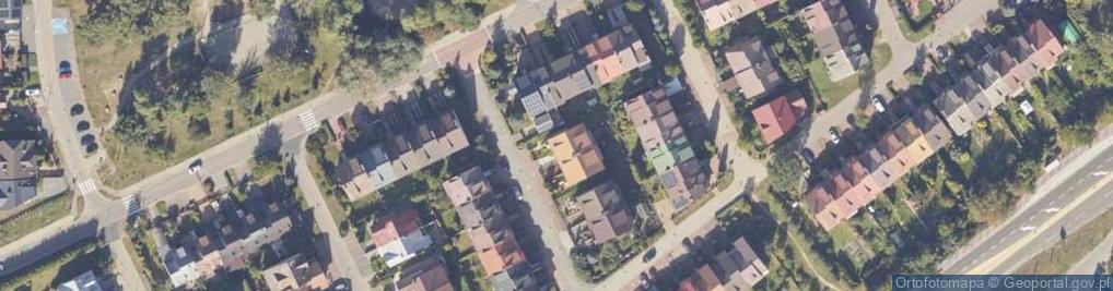 Zdjęcie satelitarne Szmaragdowa ul.