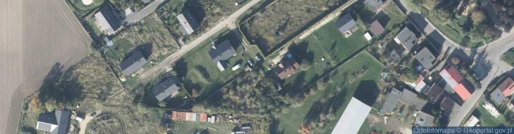 Zdjęcie satelitarne Szmaragdowa ul.
