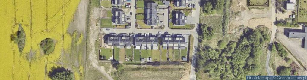 Zdjęcie satelitarne Szmaragdowa ul.