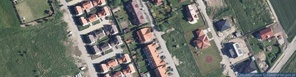 Zdjęcie satelitarne Szmaragdowa ul.