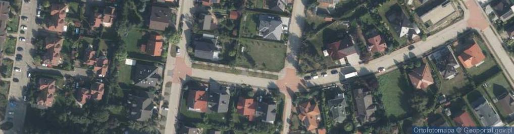 Zdjęcie satelitarne Szmaragdowa ul.