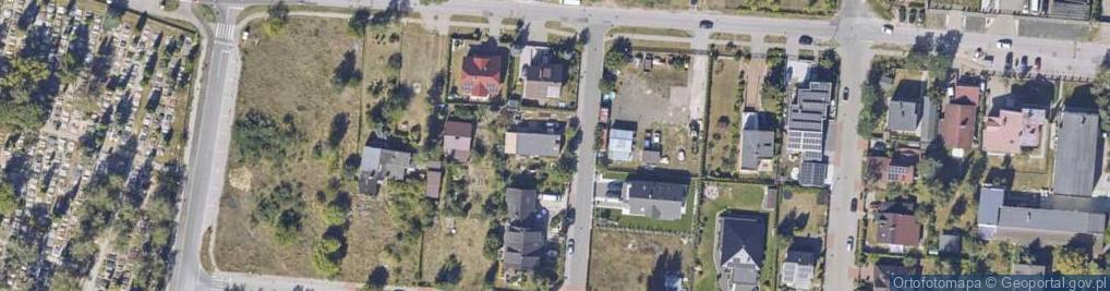 Zdjęcie satelitarne Szmaragdowa ul.