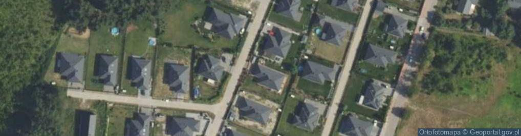 Zdjęcie satelitarne Szmaragdowa ul.