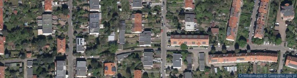Zdjęcie satelitarne Szanieckiego Jana ul.