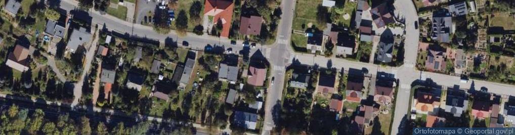 Zdjęcie satelitarne Traugutta Romualda, gen. ul.