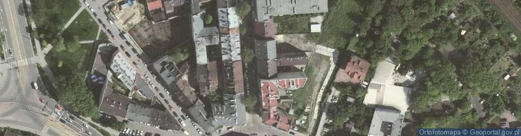 Zdjęcie satelitarne Traugutta Romualda, gen. ul.