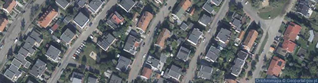 Zdjęcie satelitarne Traugutta Romualda, gen. ul.