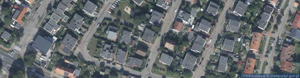 Zdjęcie satelitarne Traugutta Romualda, gen. ul.