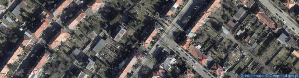 Zdjęcie satelitarne Traugutta Romualda, gen. ul.