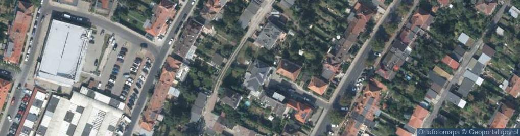 Zdjęcie satelitarne Traugutta Romualda, gen. ul.