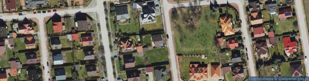 Zdjęcie satelitarne Tujowa ul.