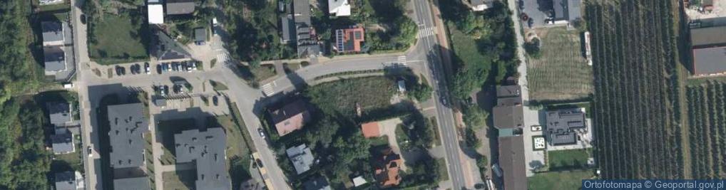 Zdjęcie satelitarne Walecznych ul.