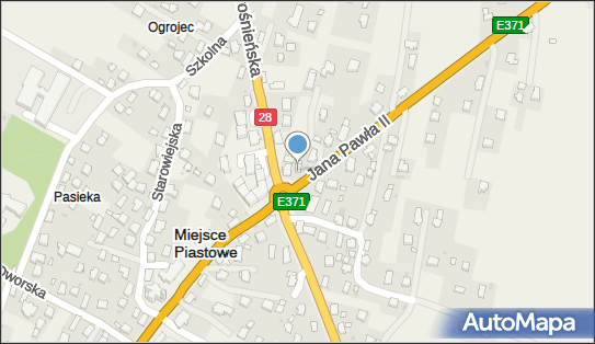 Dwór, kościół, park, usługi, Jana Pawła IIE37119 1 38-430 - Atrakcja turystyczna