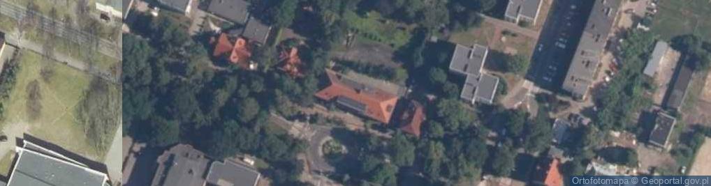 Zdjęcie satelitarne Urząd Skarbowy w Złotowie