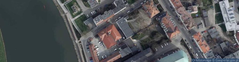 Zdjęcie satelitarne AED - Defibrylator