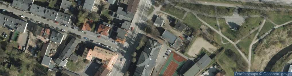 Zdjęcie satelitarne AED - Defibrylator