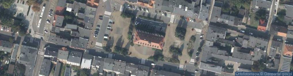 Zdjęcie satelitarne AED - Defibrylator